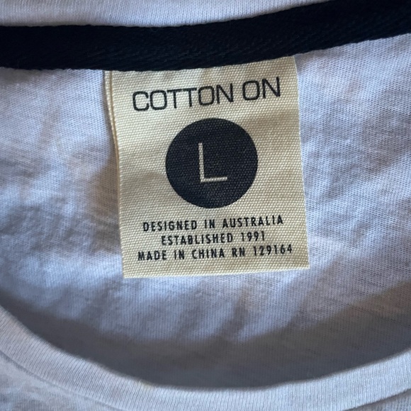 Cotton On Brand Tiger Graphic T-shirt Women’s Size Large - Picture 3 of 5